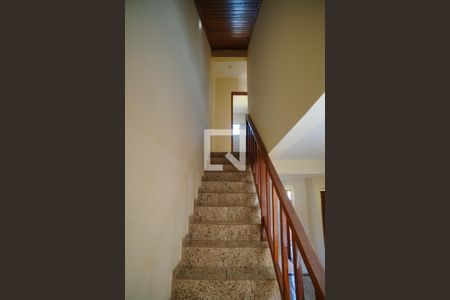 Escada de casa para alugar com 2 quartos, 60m² em Caxito Pequeno, Maricá
