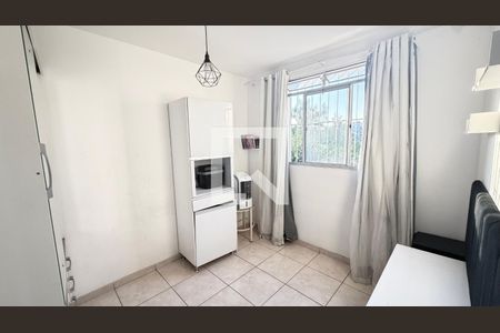 Quarto de apartamento à venda com 2 quartos, 55m² em Planalto, Belo Horizonte