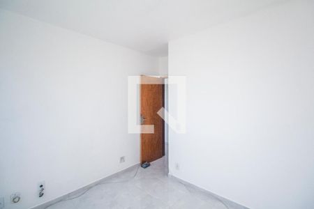 Quarto 2 de apartamento para alugar com 2 quartos, 55m² em Vila Valqueire, Rio de Janeiro
