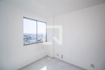 Quarto 2 de apartamento para alugar com 2 quartos, 55m² em Vila Valqueire, Rio de Janeiro