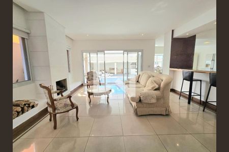 Casa para alugar com 3 quartos, 338m² em Alphaville, Santana de Parnaíba