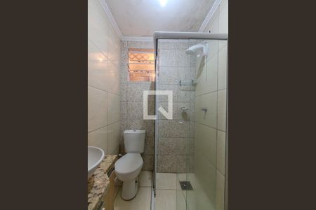 Banheiro de apartamento à venda com 1 quarto, 41m² em Cristal, Porto Alegre