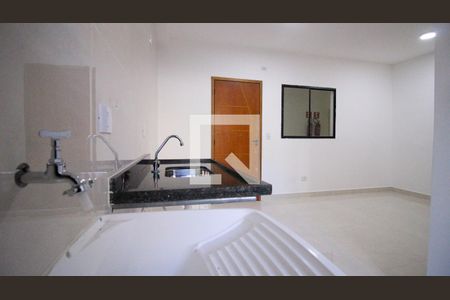 Sala/Cozinha de apartamento para alugar com 2 quartos, 50m² em Jardim Caguassu, São Paulo