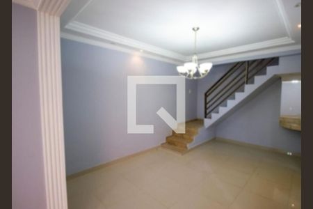 Sala de casa à venda com 4 quartos, 270m² em QR 602, Brasília