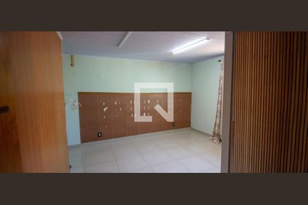 Quarto de casa à venda com 4 quartos, 270m² em QR 602, Brasília