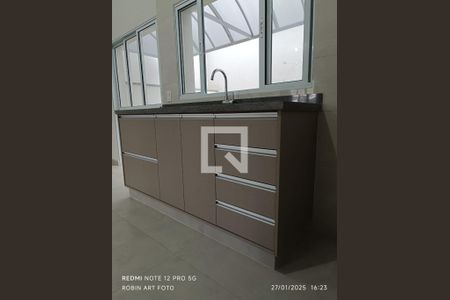 Cozinha de casa de condomínio para alugar com 3 quartos, 80m² em Parque dos Pomares, Campinas