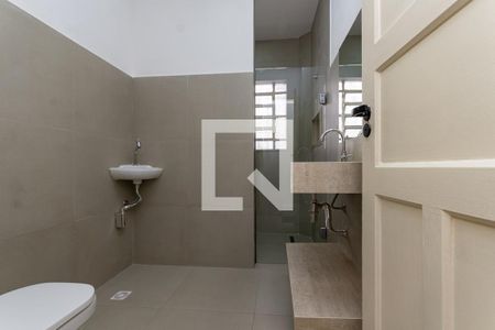 Banheiro Social de casa para alugar com 2 quartos, 244m² em Perdizes, São Paulo