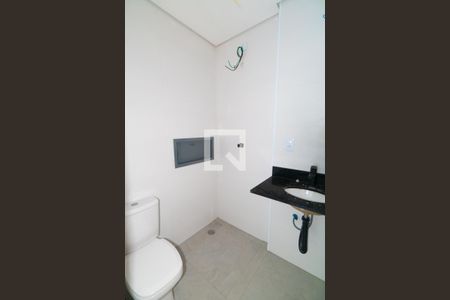 Banheiro de kitnet/studio para alugar com 1 quarto, 26m² em Jardim Oriental, São Paulo