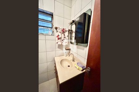 Banheiro 1 de casa para alugar com 4 quartos, 230m² em Vila Prudente, São Paulo