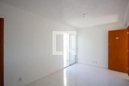 Sala de apartamento para alugar com 2 quartos, 47m² em Maria Paula, São Gonçalo