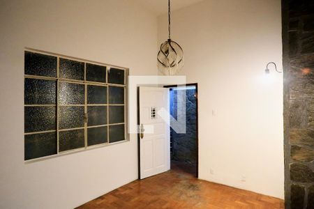 Apartamento para alugar com 3 quartos, 130m² em Sagrada Família, Belo Horizonte