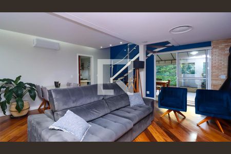 Casa de Condomínio à venda com 3 quartos, 160m² em Vila Andrade, São Paulo
