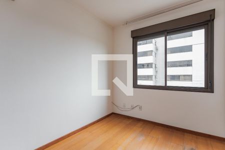 Suíte de apartamento para alugar com 2 quartos, 72m² em Jardim Lindóia, Porto Alegre
