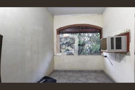 Casa à venda com 3 quartos, 226m² em Jardim Cumbica, Guarulhos