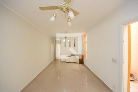 Sala de casa para alugar com 4 quartos, 160m² em Parque Sao Domingos, São Paulo