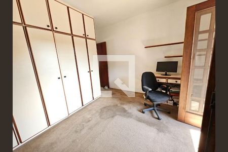 Casa à venda com 4 quartos, 295m² em Residencial Quatro (Alphaville), Santana de Parnaíba
