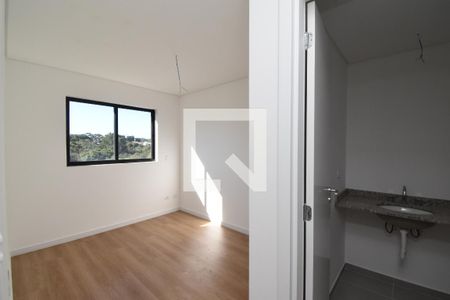 Suíte de apartamento à venda com 2 quartos, 56m² em Santo Inácio, Curitiba