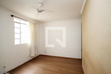 Sala de apartamento para alugar com 2 quartos, 48m² em Chácara Roselândia, Cotia