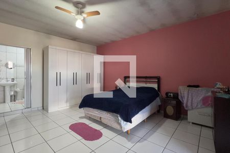Suíte de casa à venda com 3 quartos, 240m² em Parque Continental, Guarulhos