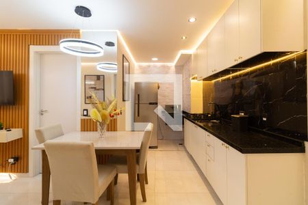 Sala - Cozinha de apartamento para alugar com 2 quartos, 35m² em Jardim Peri Peri, São Paulo