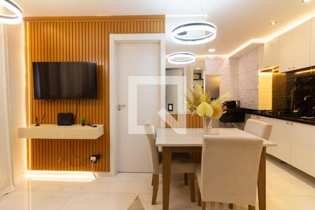 Sala - Cozinha de apartamento para alugar com 2 quartos, 35m² em Jardim Peri Peri, São Paulo