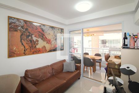 Sala / Cozinha de apartamento para alugar com 2 quartos, 63m² em Parque Sao Domingos, São Paulo