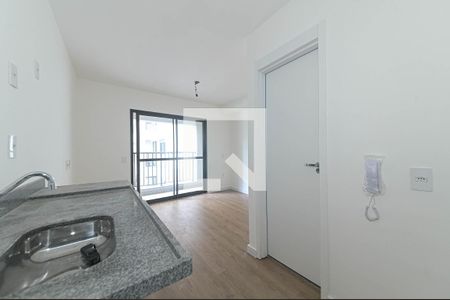Cozinha de kitnet/studio para alugar com 1 quarto, 24m² em Vila Cordeiro, São Paulo