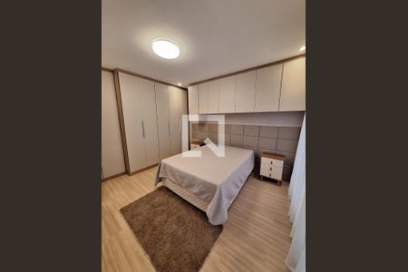 Quarto de casa à venda com 3 quartos, 167m² em Uberaba, Curitiba