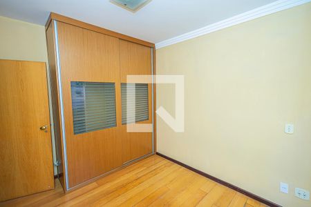 Quarto 2 de apartamento para alugar com 3 quartos, 118m² em Santa Rosa, Belo Horizonte