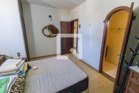 quarto 1 / suite de casa para alugar com 3 quartos, 180m² em Alto Caiçaras, Belo Horizonte