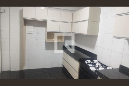 Casa para alugar com 4 quartos, 260m² em Centro, Contagem