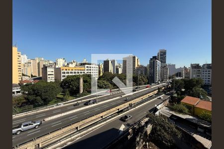 Apartamento para alugar com 2 quartos, 117m² em Santa Cecilia, São Paulo