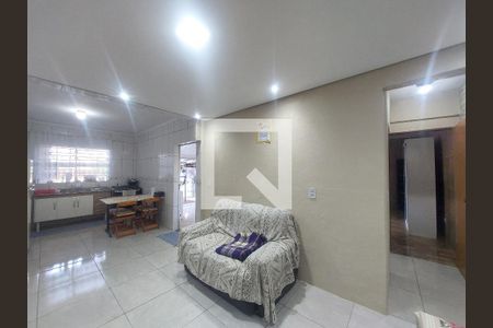 Sala de casa à venda com 2 quartos, 130m² em Jardim Lucélia, São Paulo
