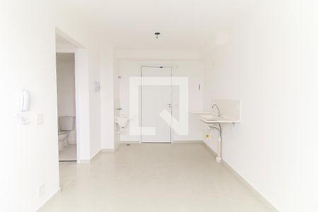 Sala/Cozinha de apartamento para alugar com 2 quartos, 33m² em Jardim Soares, São Paulo