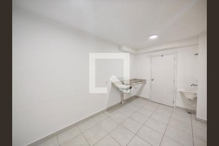 Sala / Cozinha de apartamento para alugar com 2 quartos, 32m² em Vila Maria, São Paulo