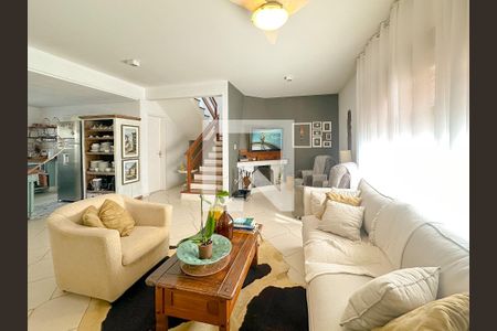 Sala de TV de casa para alugar com 3 quartos, 257m² em Cachoeira do Bom Jesus, Florianópolis
