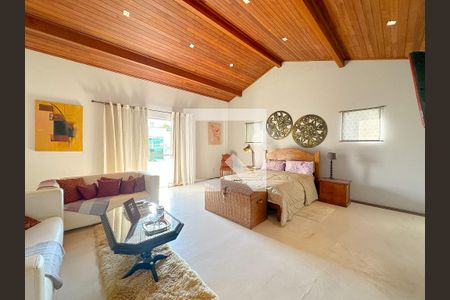Suíte master de casa para alugar com 3 quartos, 257m² em Cachoeira do Bom Jesus, Florianópolis