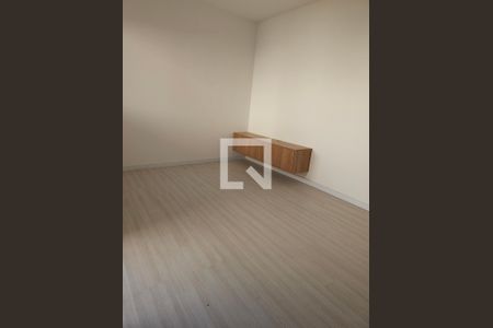 Sala de casa de condomínio para alugar com 2 quartos, 50m² em Jardim dos Pereiras (Caucaia do Alto), Cotia