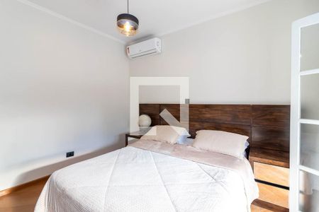 Suíte de casa para alugar com 3 quartos, 220m² em Jardim Peri, São Paulo