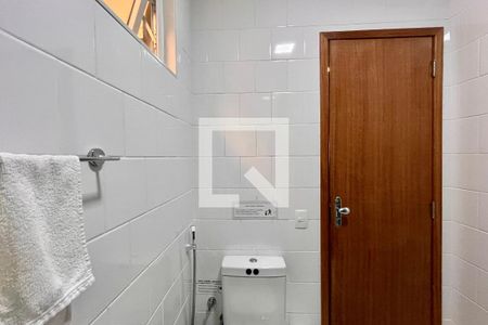 Banheiro de apartamento para alugar com 1 quarto, 37m² em Copacabana, Rio de Janeiro