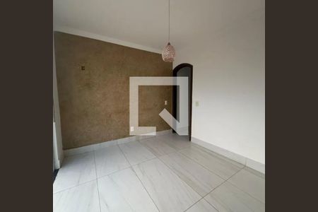 Casa para alugar com 3 quartos, 250m² em Planalto, Belo Horizonte