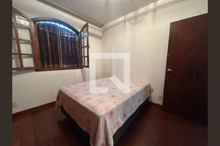 Suíte de casa para alugar com 2 quartos, 250m² em Planalto, Belo Horizonte
