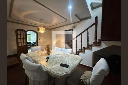 Sala de casa para alugar com 2 quartos, 250m² em Planalto, Belo Horizonte