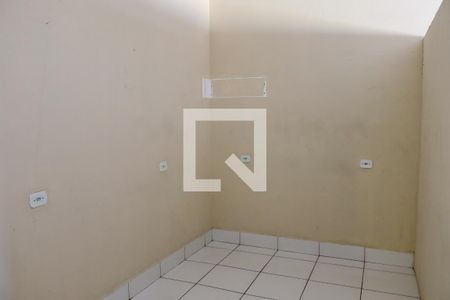 Quarto 1 de casa para alugar com 2 quartos, 90m² em Jardim Helena Maria, Osasco