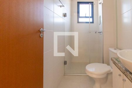 Banheiro Social de apartamento à venda com 3 quartos, 84m² em Bacacheri, Curitiba