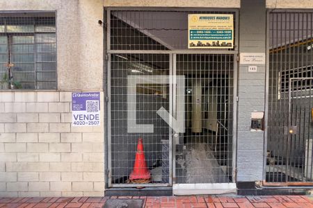 Fachada e placa HBJM-2025 de kitnet/studio à venda com 1 quarto, 21m² em Liberdade, São Paulo