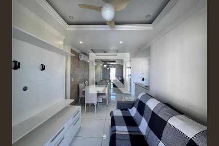 Sala de apartamento para alugar com 3 quartos, 80m² em Recreio dos Bandeirantes, Rio de Janeiro