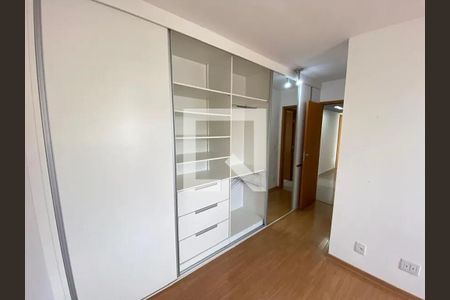 Quarto de apartamento para alugar com 3 quartos, 130m² em Buritis, Belo Horizonte