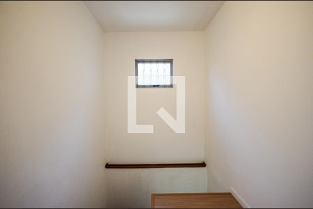 Escada de casa para alugar com 2 quartos, 160m² em Jardim Cidade Pirituba, São Paulo