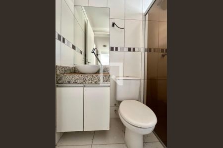 Banheiro de apartamento à venda com 3 quartos, 125m² em Jardim Nova Europa, Campinas